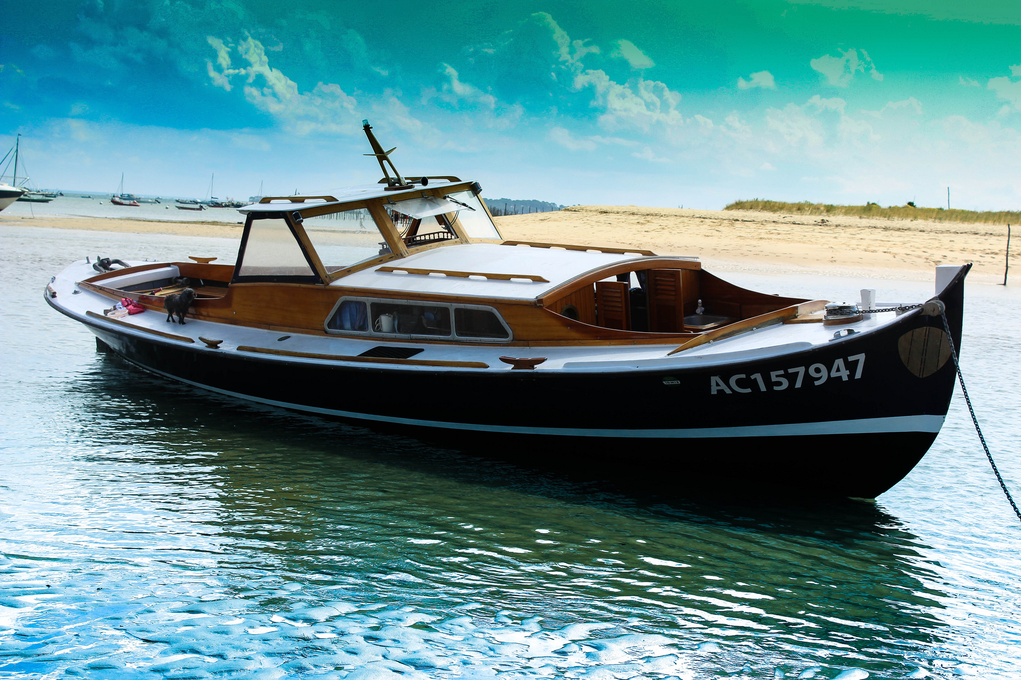 Photo d'une pinasse sur le bassin d'Arcachon